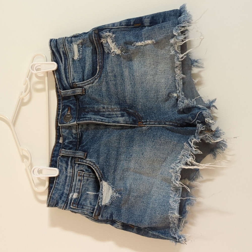 Kut from the Kloth High Rise Jane Short sz 2